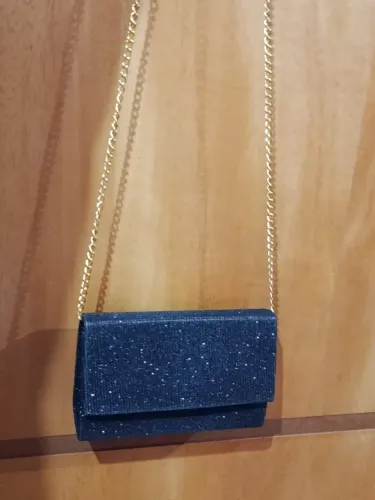 Bolsa de Festa Preta com Brilho e Alça de Corrente Dourada