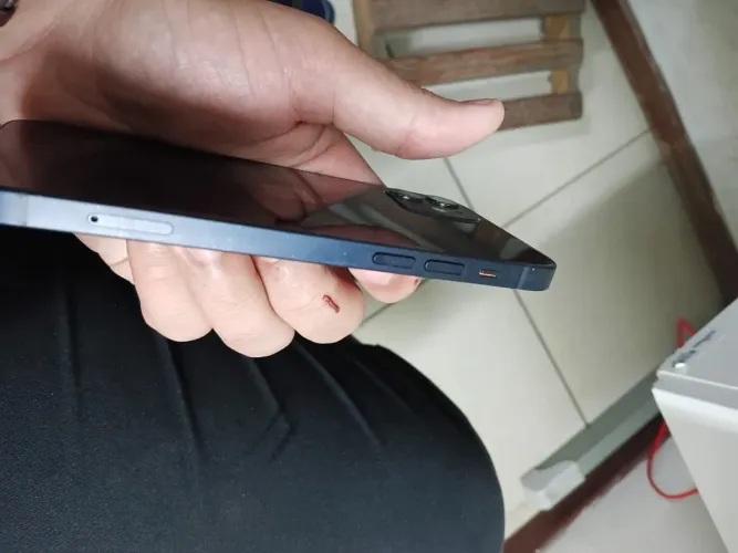 iPhone 12