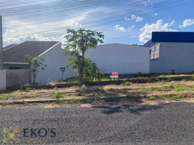 Terreno à venda 400m² Jardim Oriental - Maringá - PR