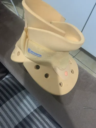 COLAR CERVICAL TAMANHO M 