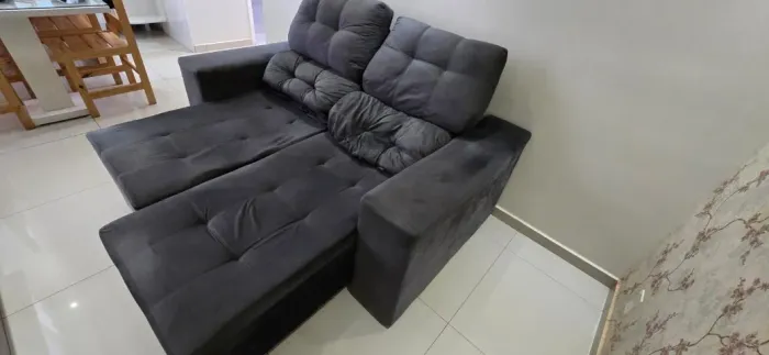 Sofá Retrátil cinza escuro 2 lugares