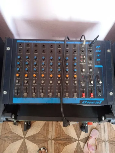 Vendo som mecânico completo pouco tempo de uso estou vendendo porque tenho dois