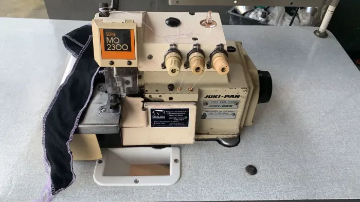 Maquina overlock industrial