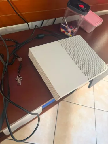 XBOX ONE S + CONTROLE