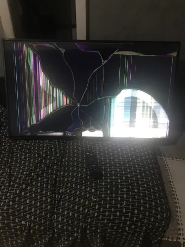 Tv SEMP 43 polegada tela quebrada
