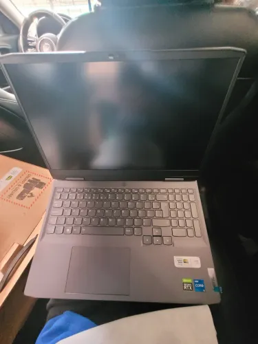 Notebook Gamer Lenovo LOQ 15IRH8, RTX 2050, 16GB RAM