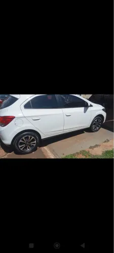 Chevrolet Onix Hatch LTZ 1.4 8V Flex Power Aut. 4P 2015