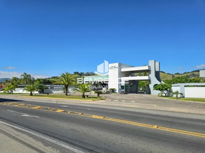 Terreno amplo no condomínio Green Park em Termas do Gravatal