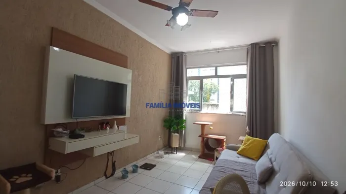 Apartamento à venda 2 quartos bairro Marapé Santos/SP