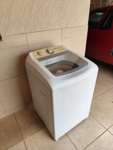 Vendo máquina Consul 10kg