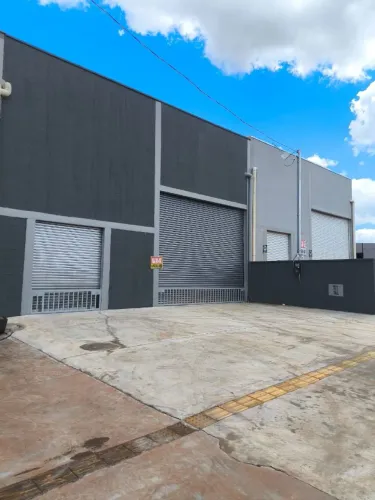 Galpão novo para alugar