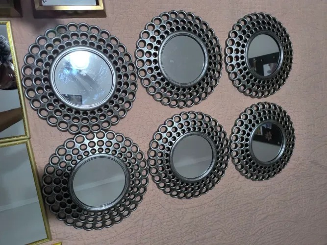 Leia as informações abaixo. Espelhos decorativos variados medidas nas fotos