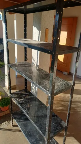 Estante de Aço 5 Prateleiras*
