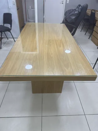 Mesa 1,80 X 90 Madeirado Frejo com tampa de Brindex