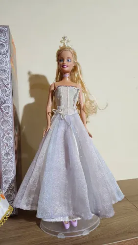 Barbie e a magia de Aladus - Annika