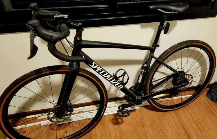 Bicicleta Specialized Diverge - Seminova