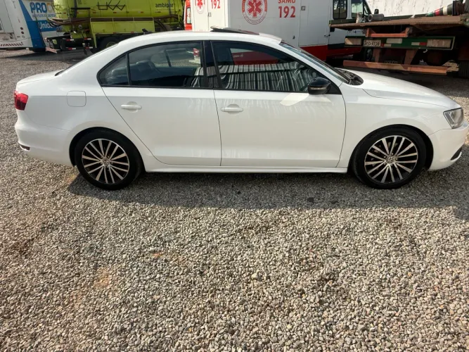Volkswagen Jetta Highline 2.0 TSI 16V 4P Tiptronic 2012