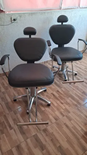 2 cadeiras cabeleireira hidráulica seminovas