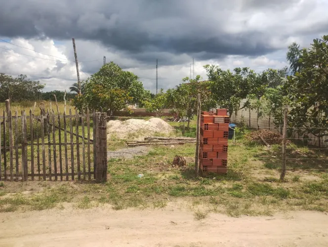 Terreno com baldrame iniciado