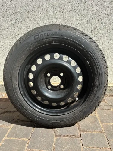 Pneu Pirelli 175/65 R14 Meia Vida com Roda Aro 14