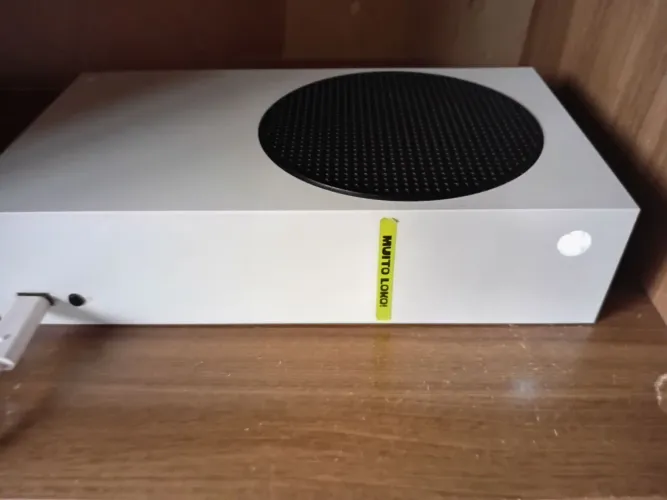 Vende Se Um Xbox Serie S