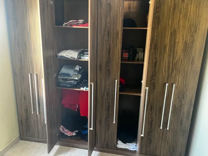 Guarda roupa casal