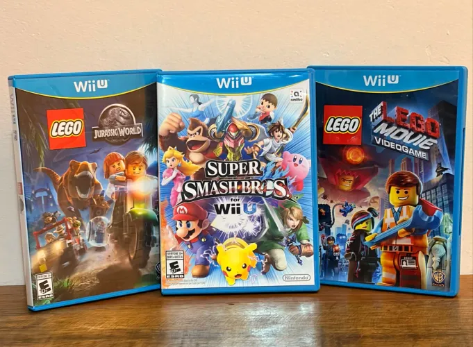 4 jogos de Wii U (Super Smash Bros, Mario Maker e LEGO)