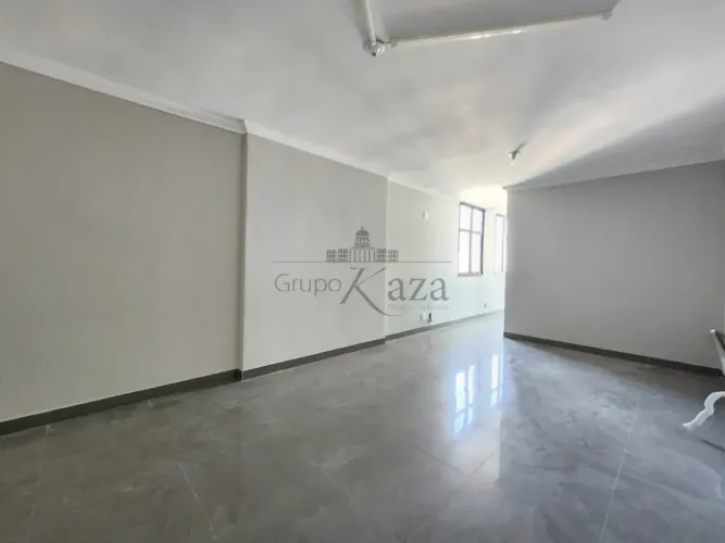 Sala Comercial - Centro - Espaço Empresarial Sky II - 57m².