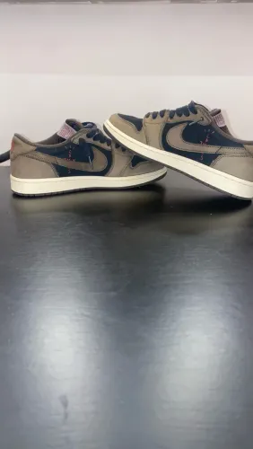 Travis Scott x Air Jordan 1 Low Retrô SP Dark Mocha