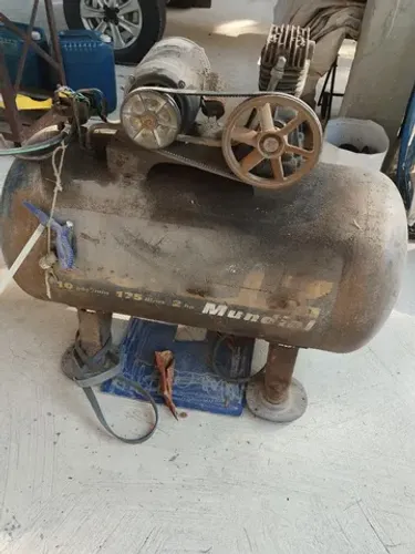Vendo compressor 2hp 175 10m2