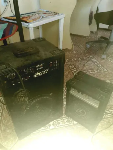 Caixa de som Multiuso, Auxiliar, Mic/voz e Violão/Guitarra LL100