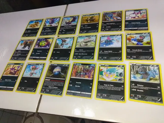 Kit de cartas pokémon básica