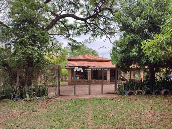 Chácara com 3 dormitórios à venda, 2700 m² por R$ 1.800.000,00 - São Benedito da Capelinha