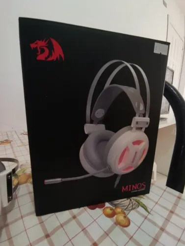 Headset Gamer Redragon Minos Lunar White, USB, Driver 50mm, Plug And Play, Branco - H210W