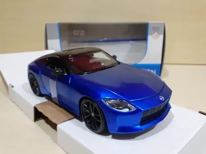 Miniatura Nissan Z 2023 1/24 Maisto #c15