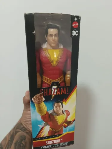 Boneco Shazam