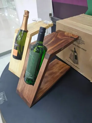 Base porta vinhos e taças