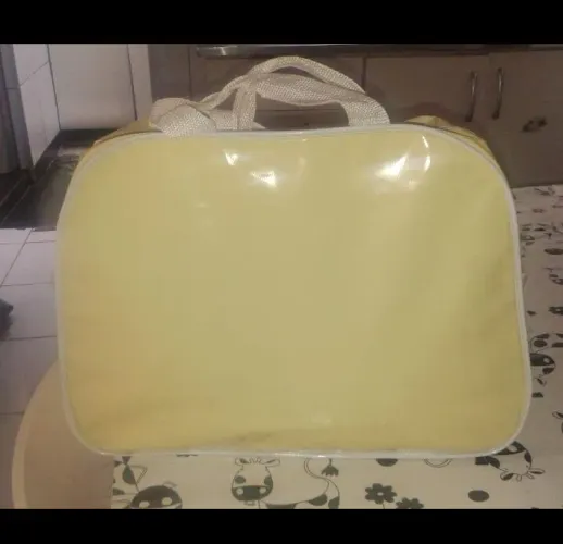 Bolsa maternidade amarela