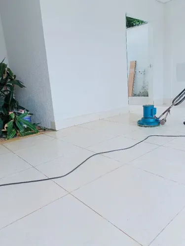 Pós -obra e revitalização de piso 