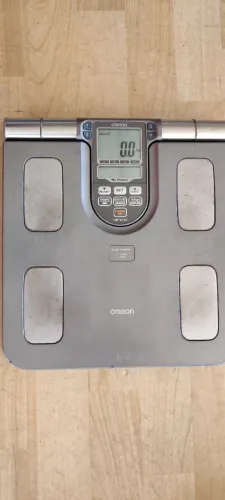 Balança Digital Omron HBF-514C
