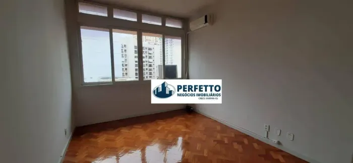 Alugo - Flamengo, próximo metrô e praia - 2 quartos