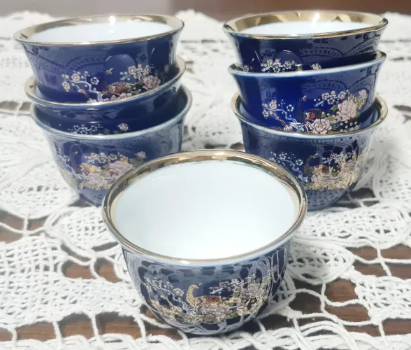 7 COPINHO PARA SAQUE EM PORCELANA JAPAN