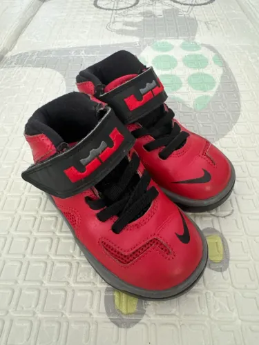 LeBron Soldier 7 (tamanho 21)