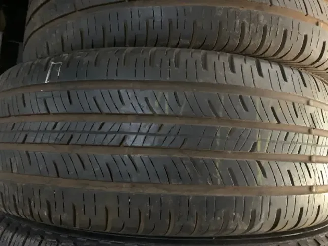 Pneu Continental 215/55/18 70 % de vida
