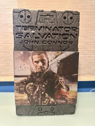 Action Figure John Connor Terminator Salvation