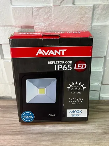 Refletor LED COB IP65 Avant 6400K - 30W - 2 UND