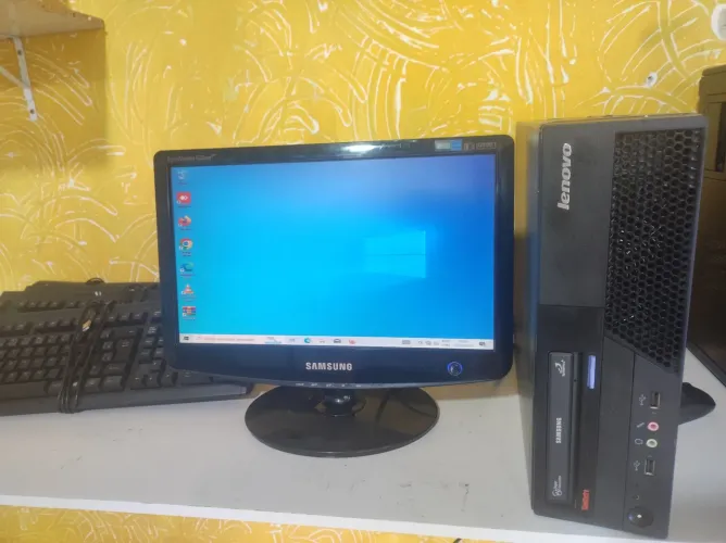 Oferta de computador R$ 350,00 COMPLETO MONITOR MOUSE E TECLADO 