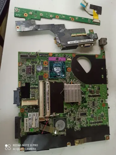 Placa mãe do notebook mobile.