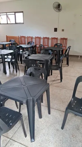 locação de mesas e cadeiras - pula pula e piscina de bolinha
