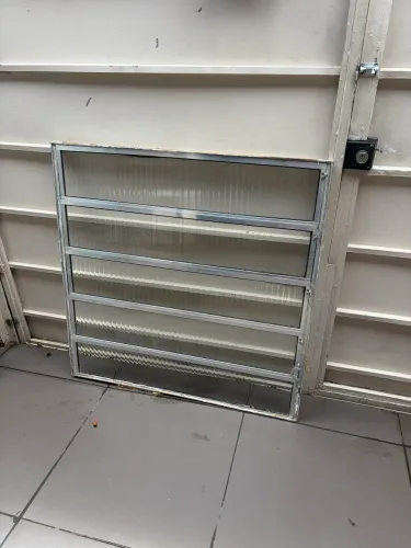 Vitro de cozinha usado